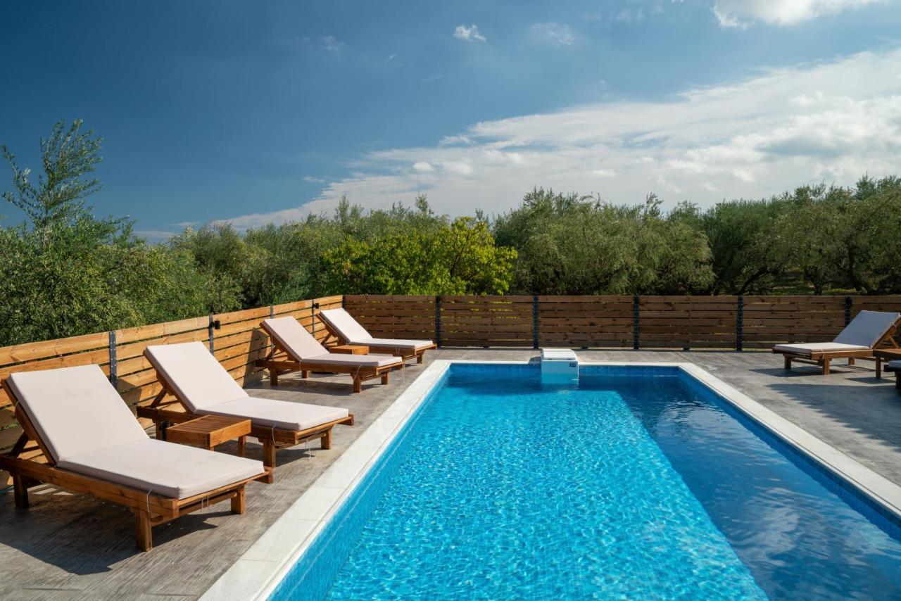 Natura Verde Villas Fiolítis Exteriör bild