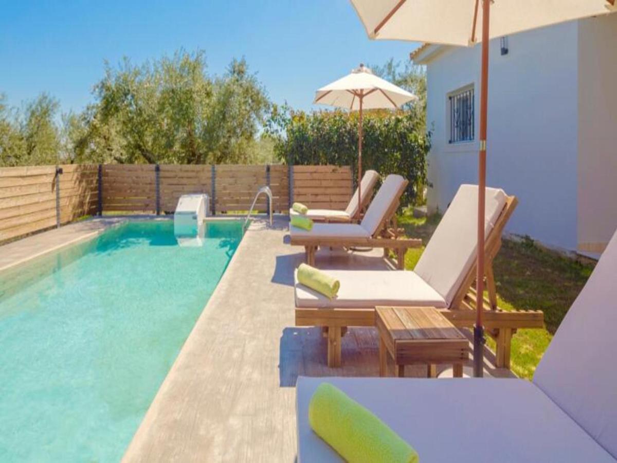 Natura Verde Villas Fiolítis Exteriör bild